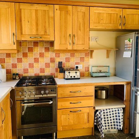 Glen Keen Farm Cottage Louisburgh Exteriör bild